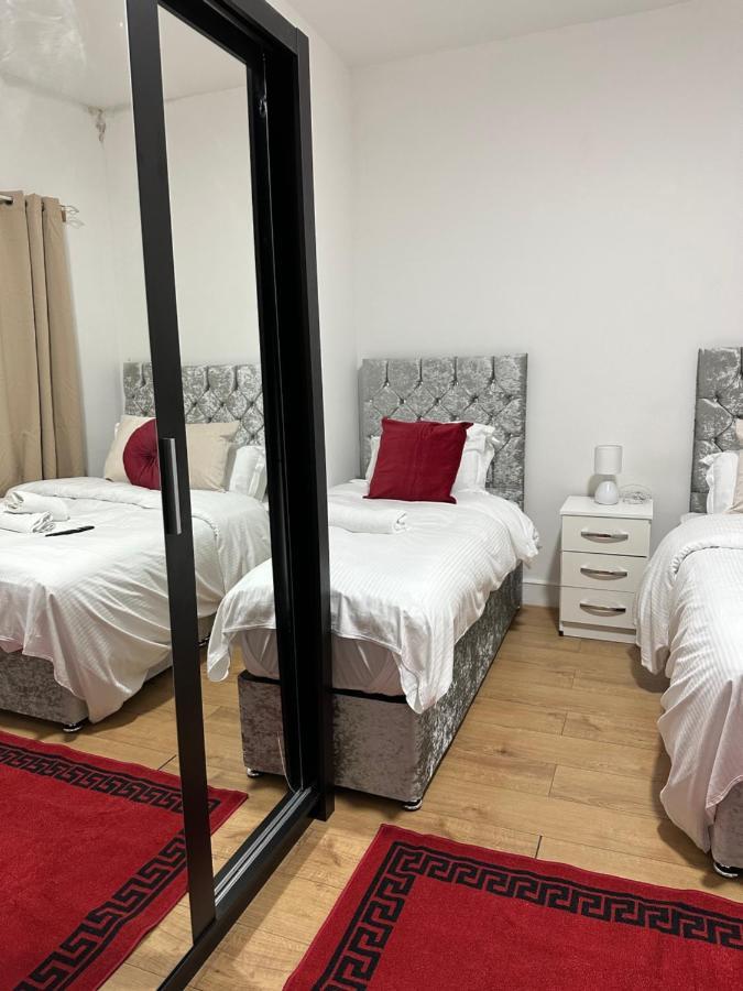 City Lodge Shadwell London Ngoại thất bức ảnh