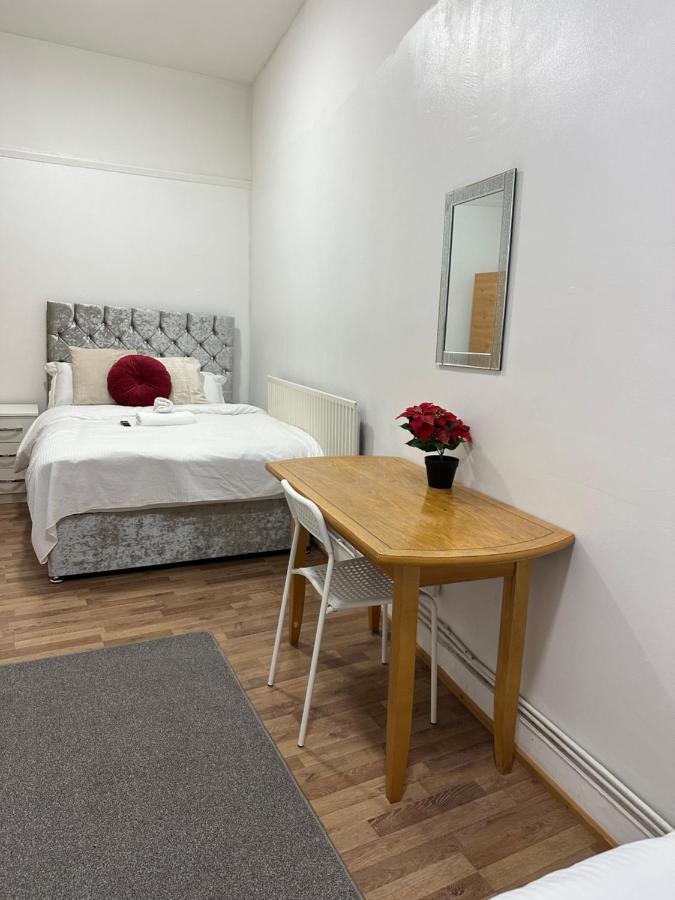 City Lodge Shadwell London Ngoại thất bức ảnh