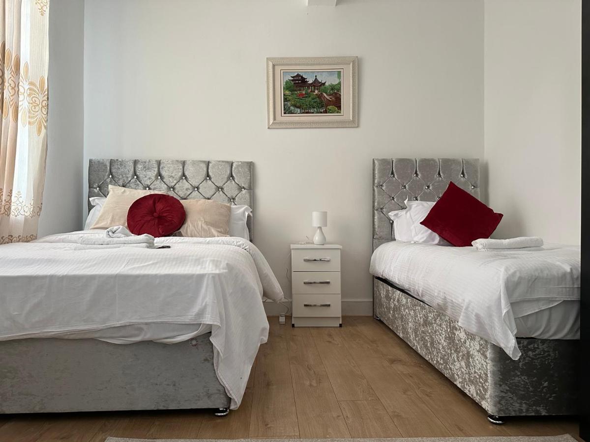 City Lodge Shadwell London Ngoại thất bức ảnh